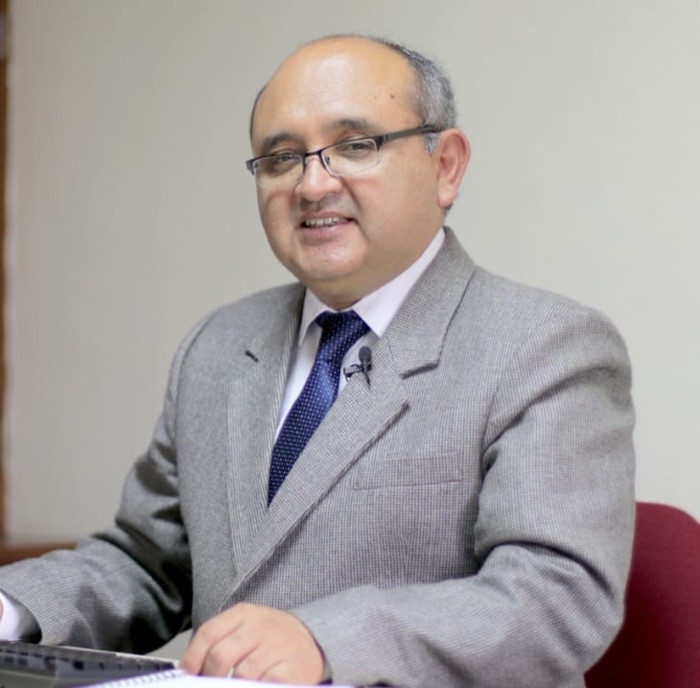 Julio Sánchez De La Puente, Socio en Sánchez y Asociados